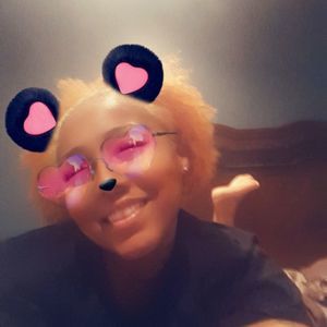 Meet your Posher, Corinnee